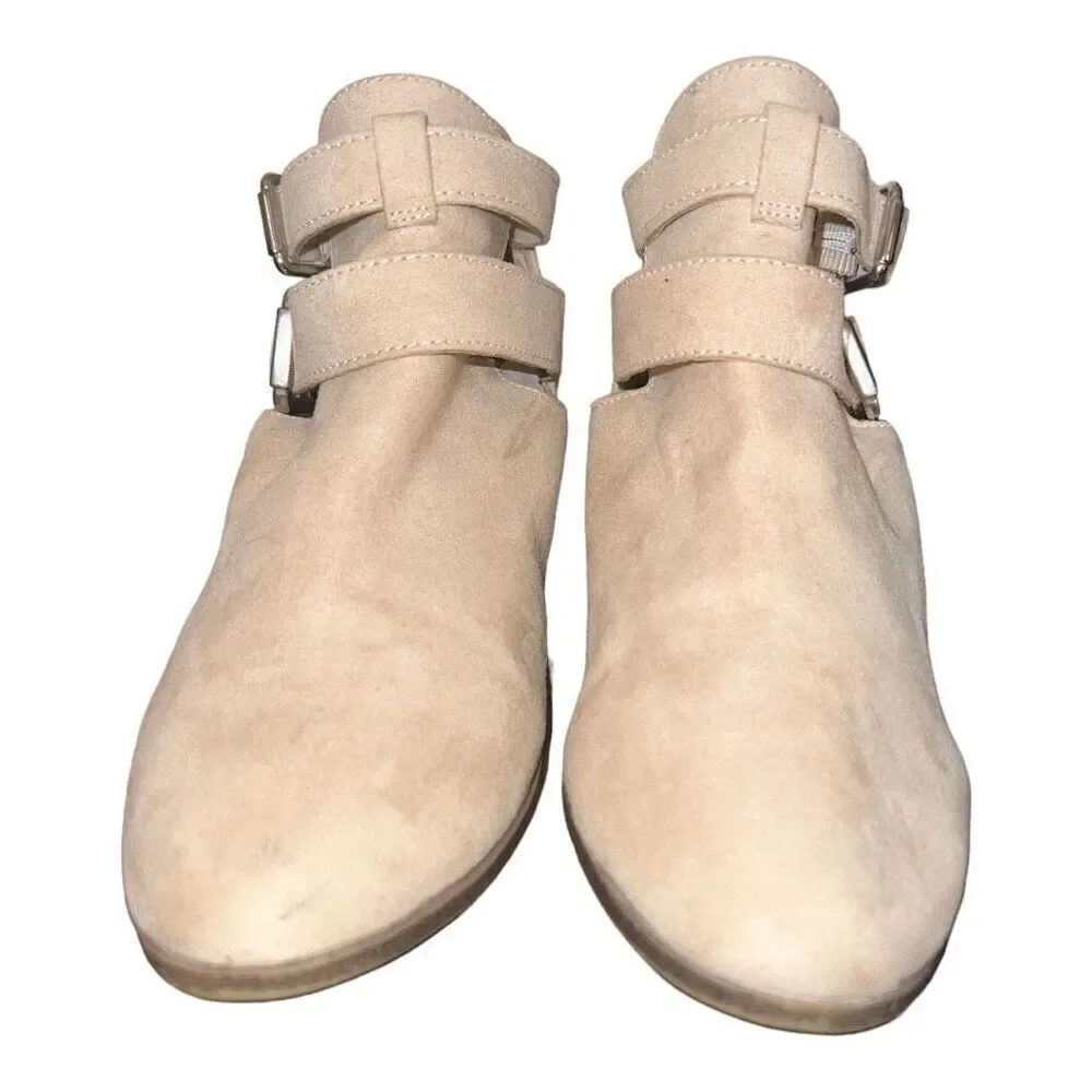 Francesca’s Cut-out booties size 7